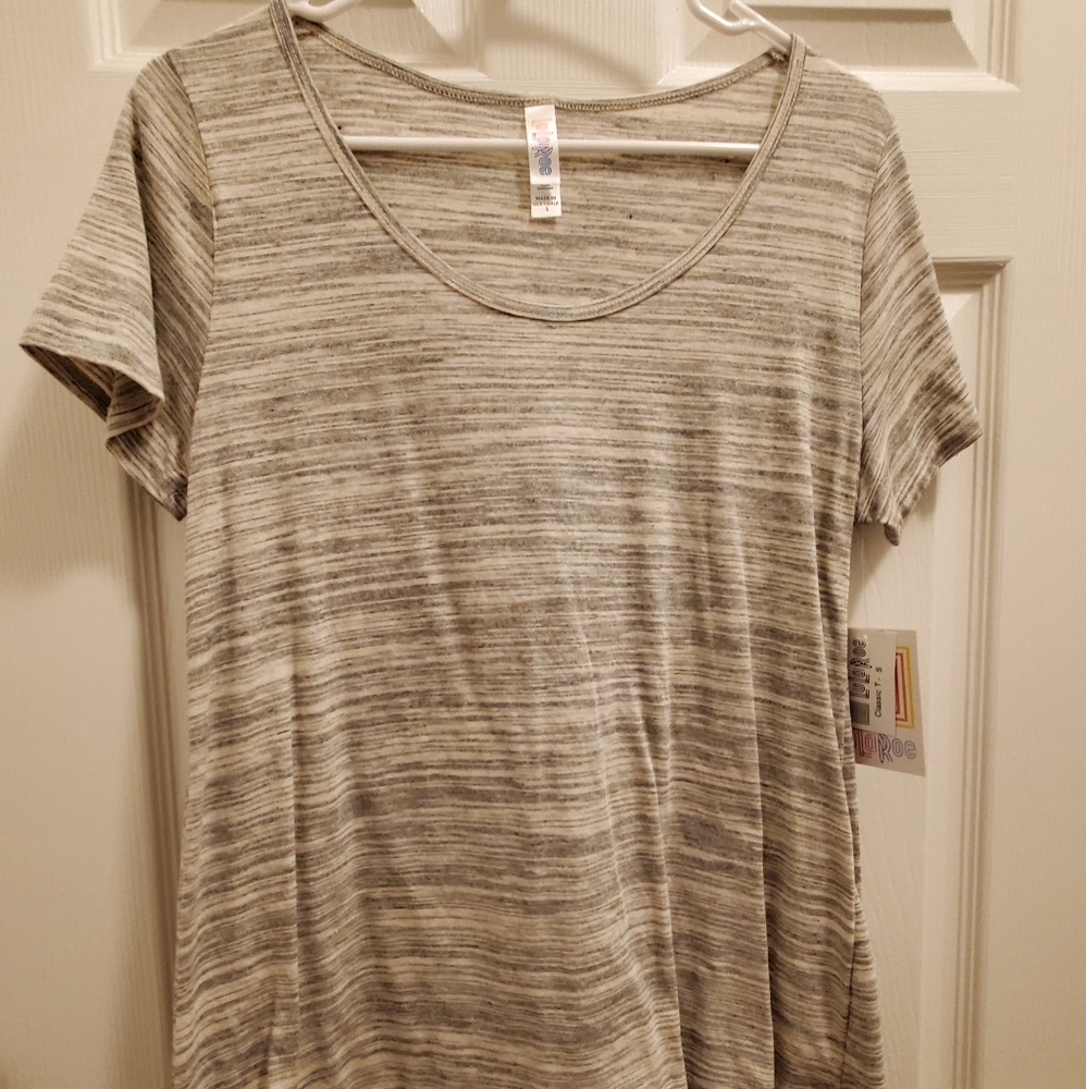 *Lularoe Classic-T*